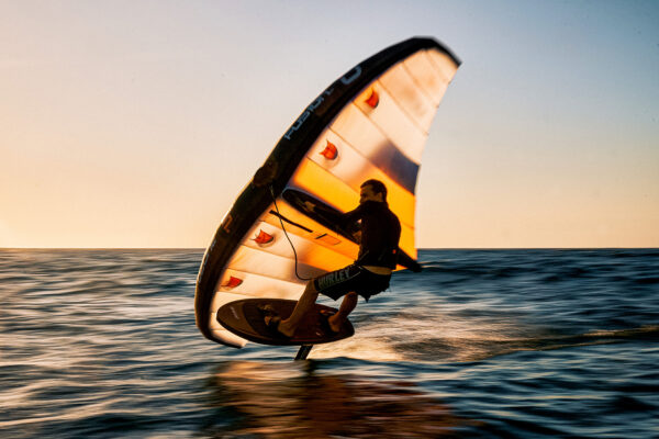 שיעורי גלישה וסדנאות באילת