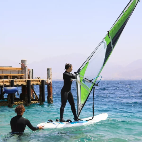 שובר מתנה לקורס גלישת רוח באילת