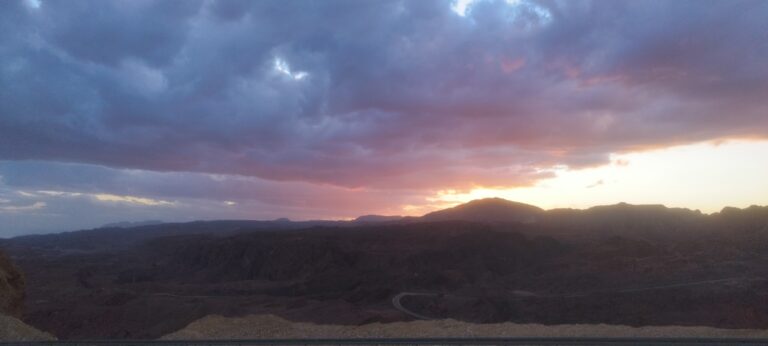 טיול ג'יפים נופים בשקיעה אילת